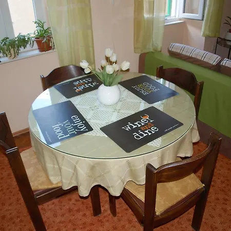 Mv Apartament *